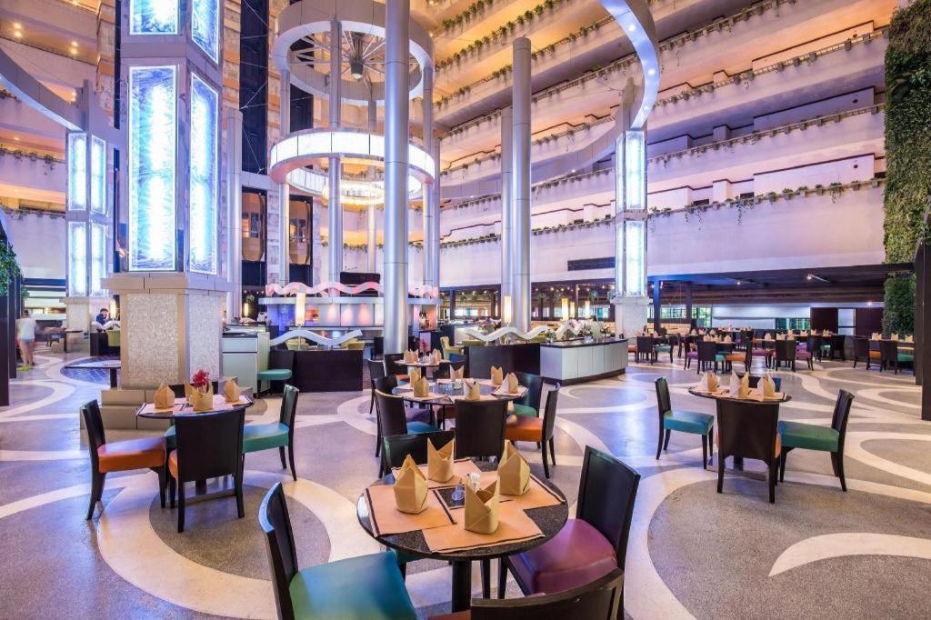 Hotel Ambassador City Jomtien Pattaya - Ocean Wing Na Chom Thian Esterno foto