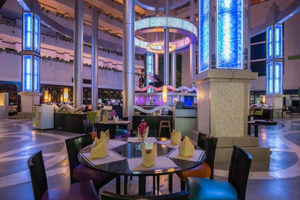Hotel Ambassador City Jomtien Pattaya - Ocean Wing Na Chom Thian Esterno foto
