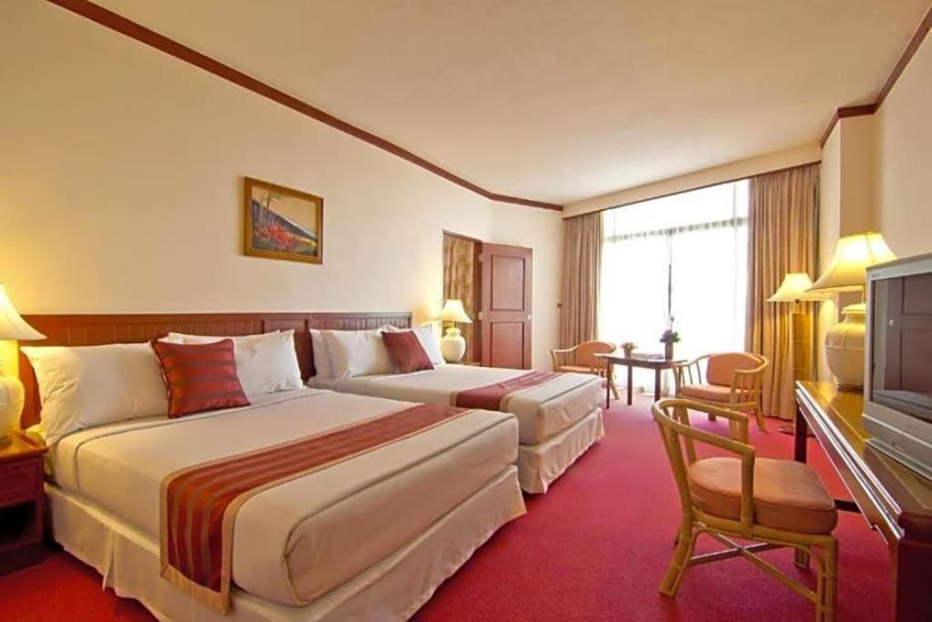 Hotel Ambassador City Jomtien Pattaya - Ocean Wing Na Chom Thian Esterno foto
